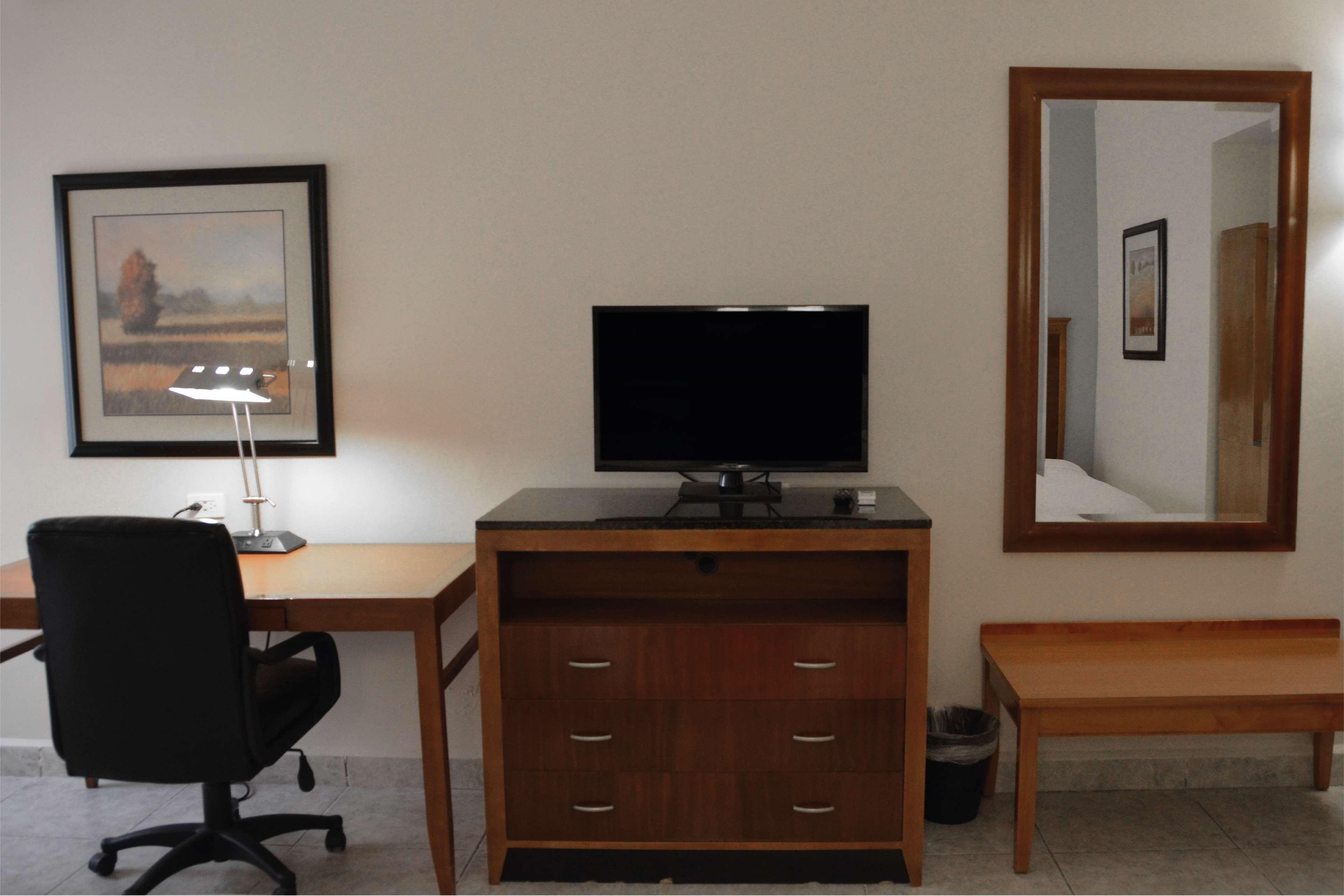 Days Inn By Wyndham Piedras Negras Εξωτερικό φωτογραφία